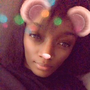 Meet your Posher, Whitney